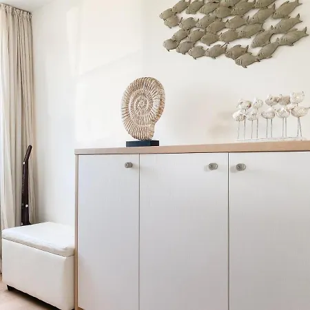 Strandallee 200 Wg 409 Hochwertiges Studio Mit Teilmeerblick Ganz Nah Am Strand Timmendorfer Strand